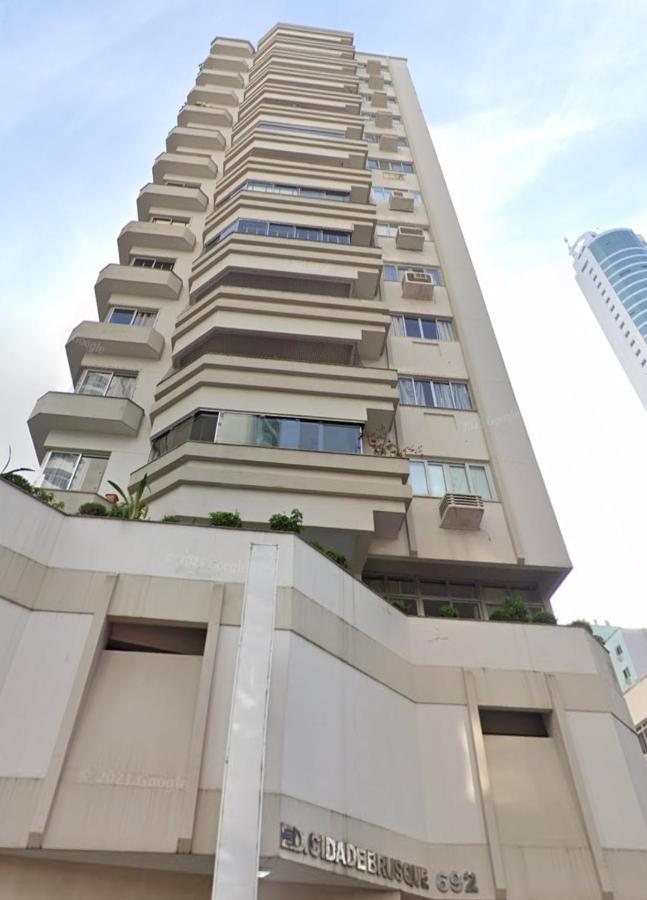 Apto Av Brasil Quadra Mar Balneario Camboriu Exterior photo